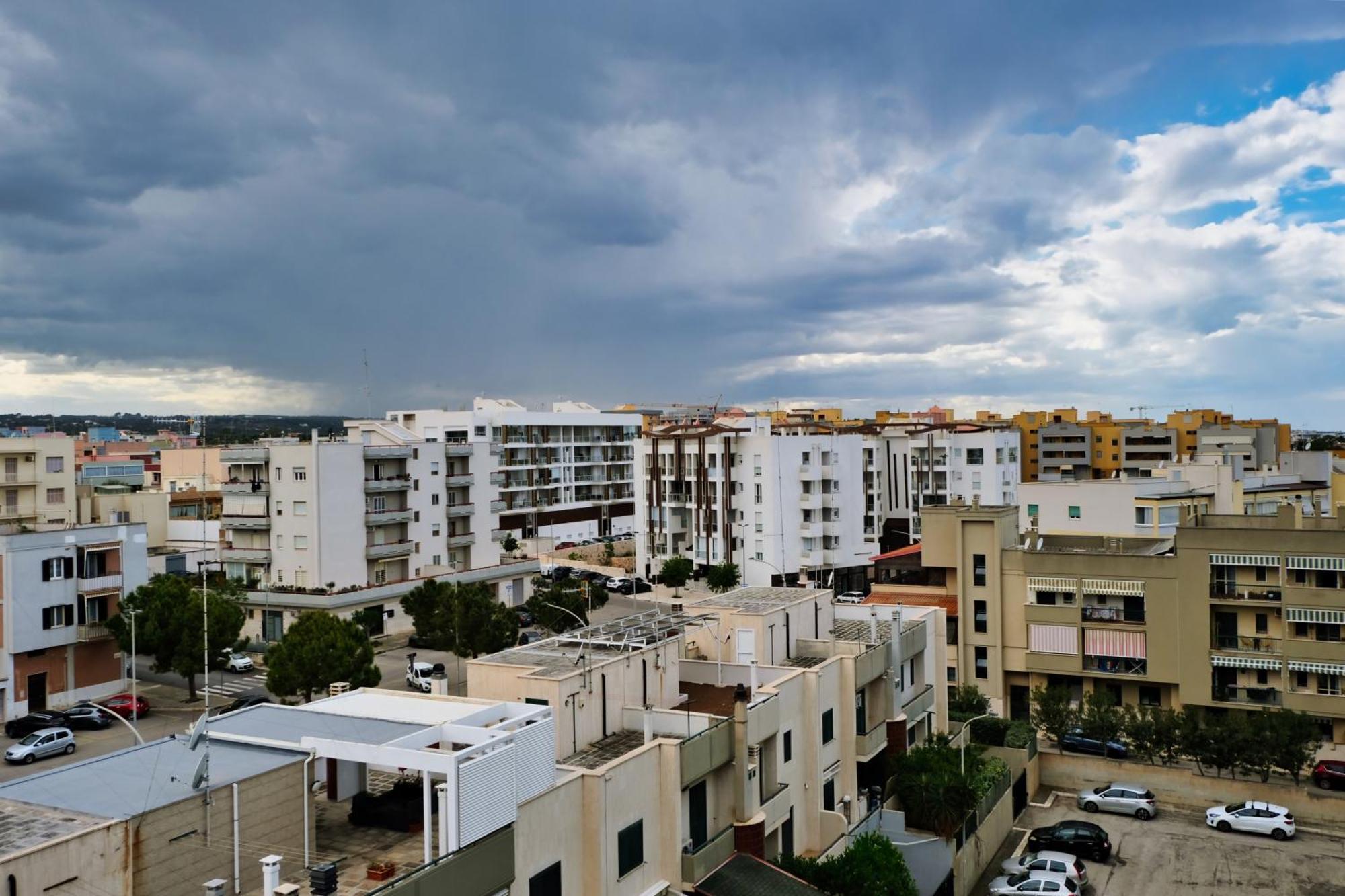 Mare Mary - Appartamento Vista Mare A Monopoli Exterior foto